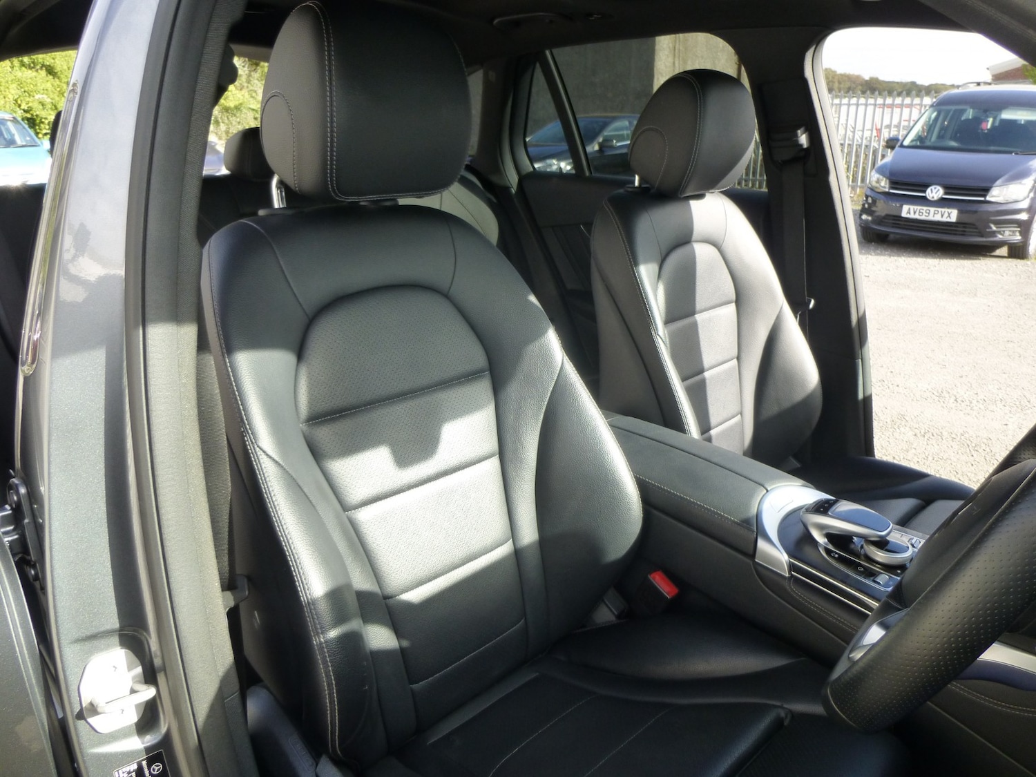 Used Mercedes-Benz GLC 2016 for sale - 76769570: Photo 10