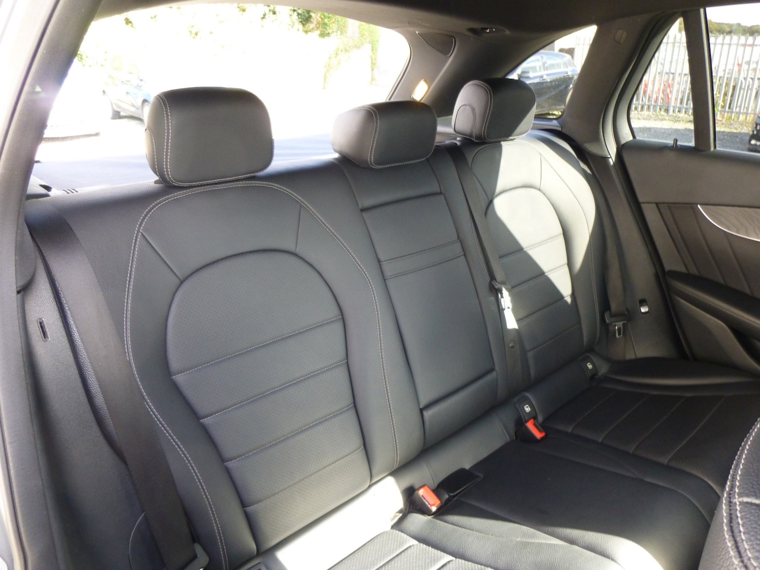 Used Mercedes-Benz GLC 2016 for sale - 76769570: Photo 12