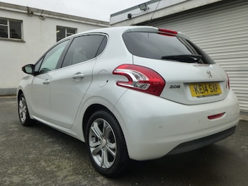 Used Peugeot 208 2014 for sale - 78608253: Photo