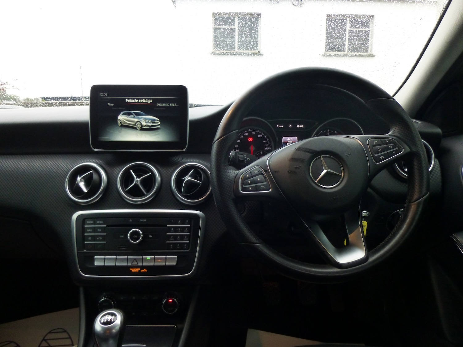 Used Mercedes-Benz A-Class 2015 for sale - 75898476: Photo 12