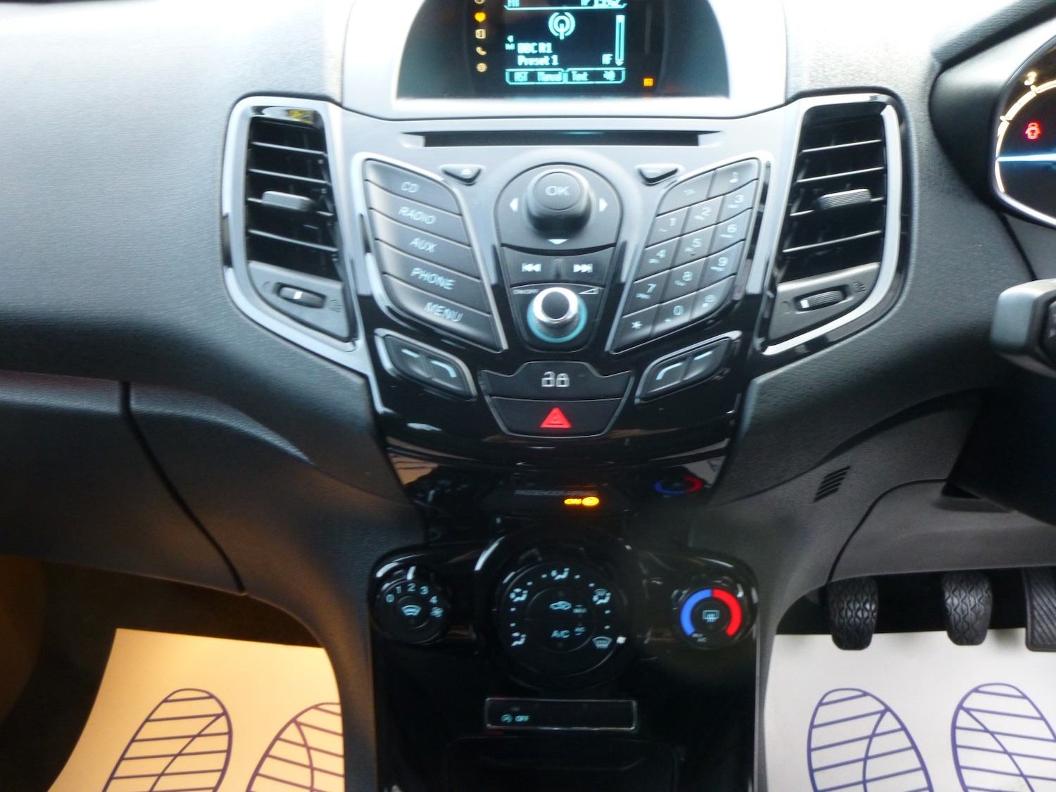 Used Ford Fiesta 2013 for sale - 76666084: Photo 13