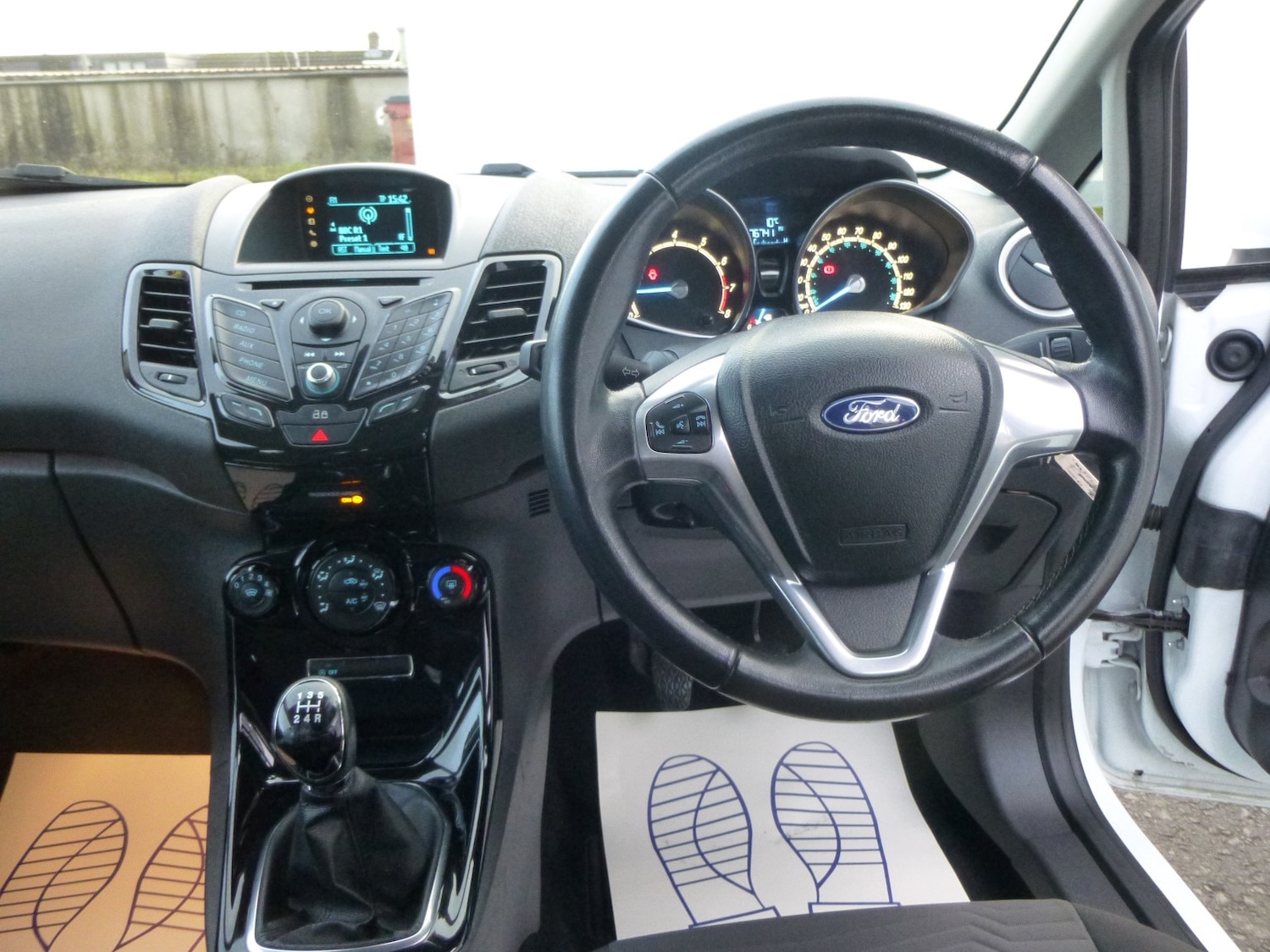 Used Ford Fiesta 2013 for sale - 76666084: Photo 8