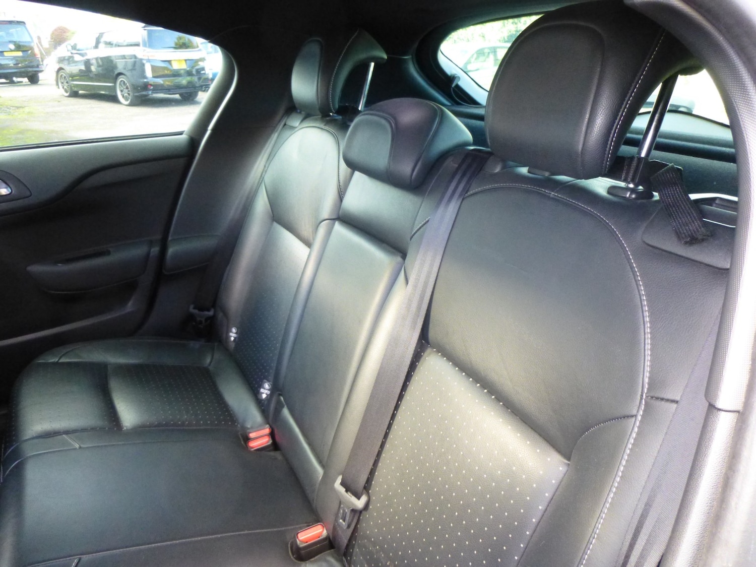 Used Citroen DS4 2015 for sale - 76445996: Photo 11