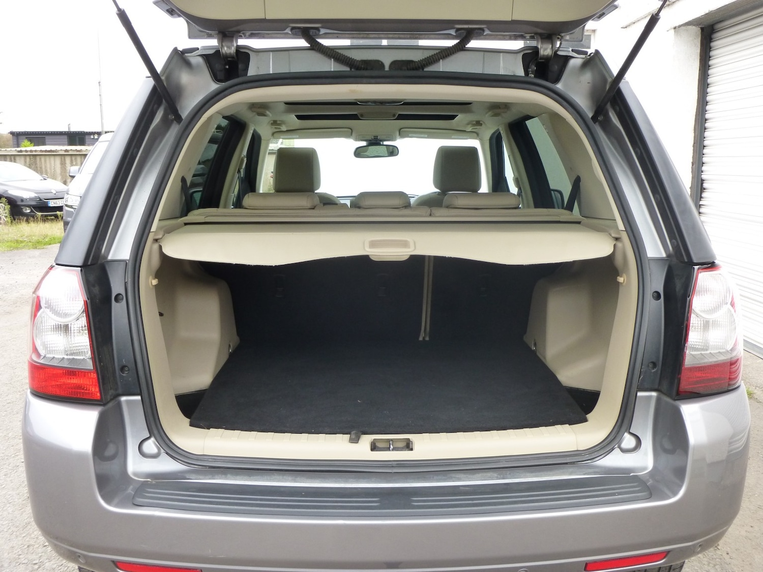 Used Land Rover Freelander 2012 for sale - 77241920: Photo 11