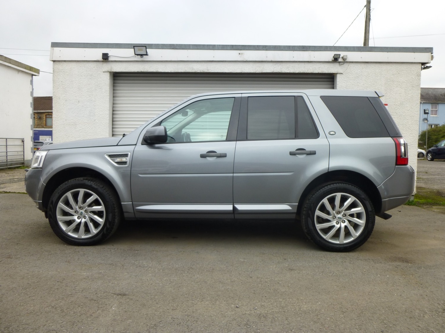 Used Land Rover Freelander 2012 for sale - 77241920: Photo 2