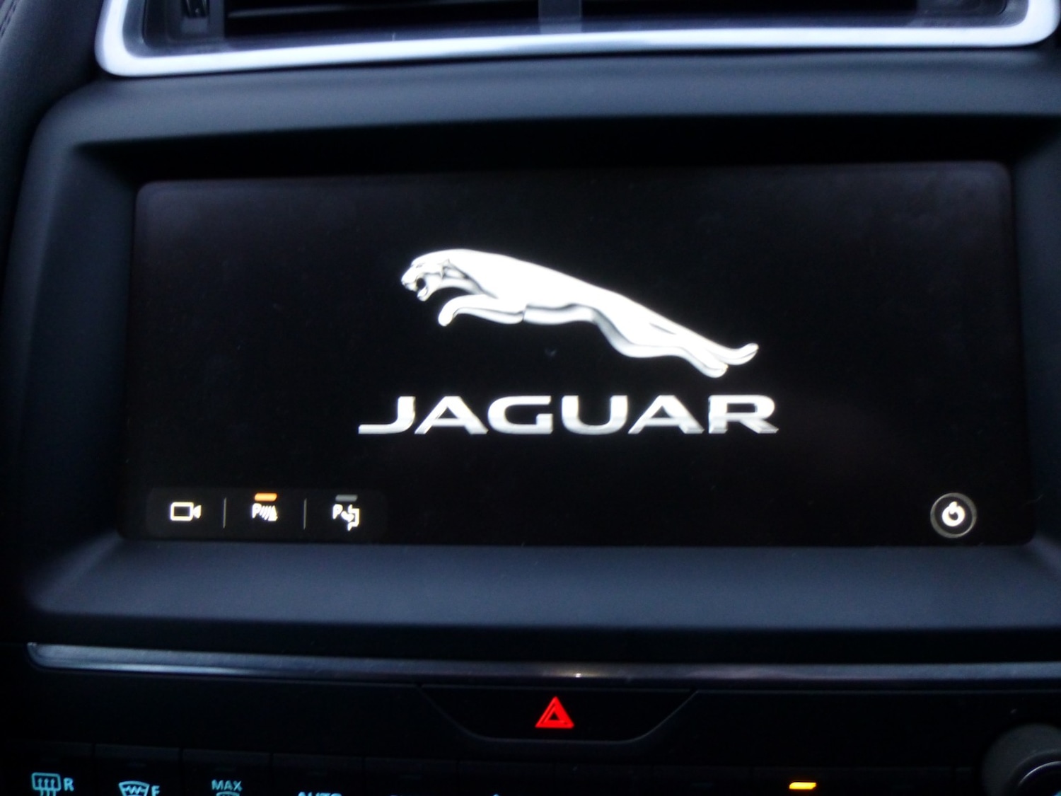 Used Jaguar E-Pace 2018 for sale - 77073029: Photo 10