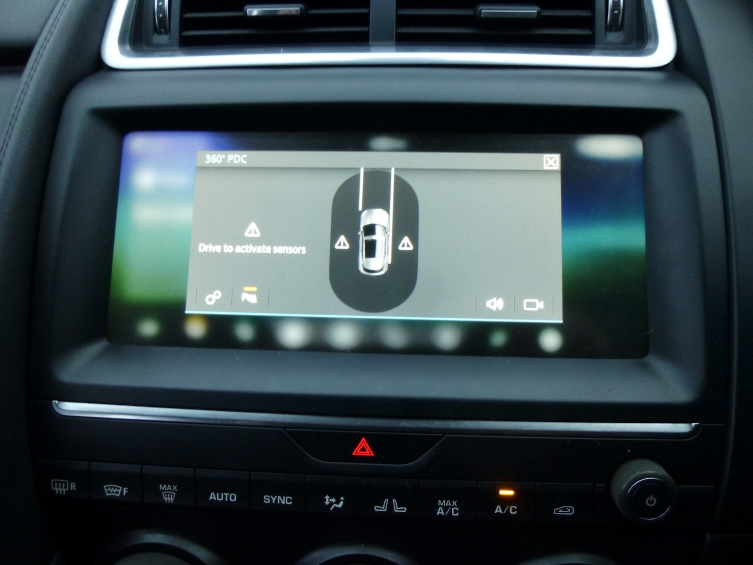 Used Jaguar E-Pace 2018 for sale - 77073029: Photo 12