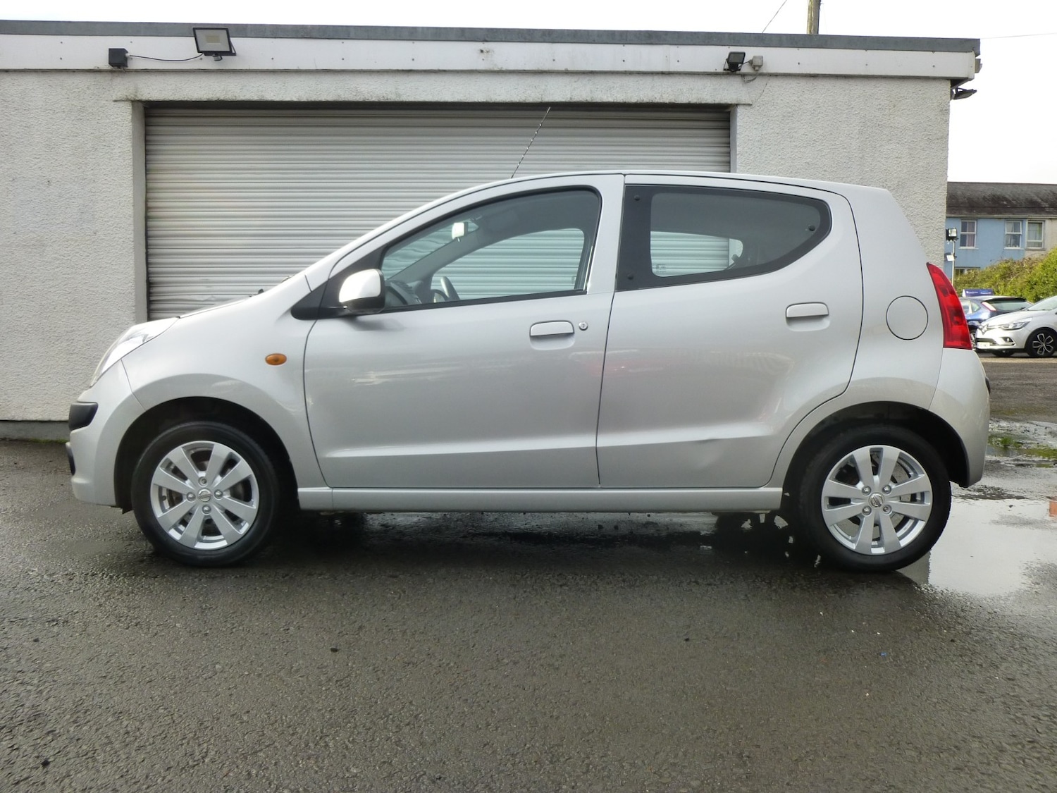 Used Nissan Pixo 2012 for sale - 76281400: Photo 2