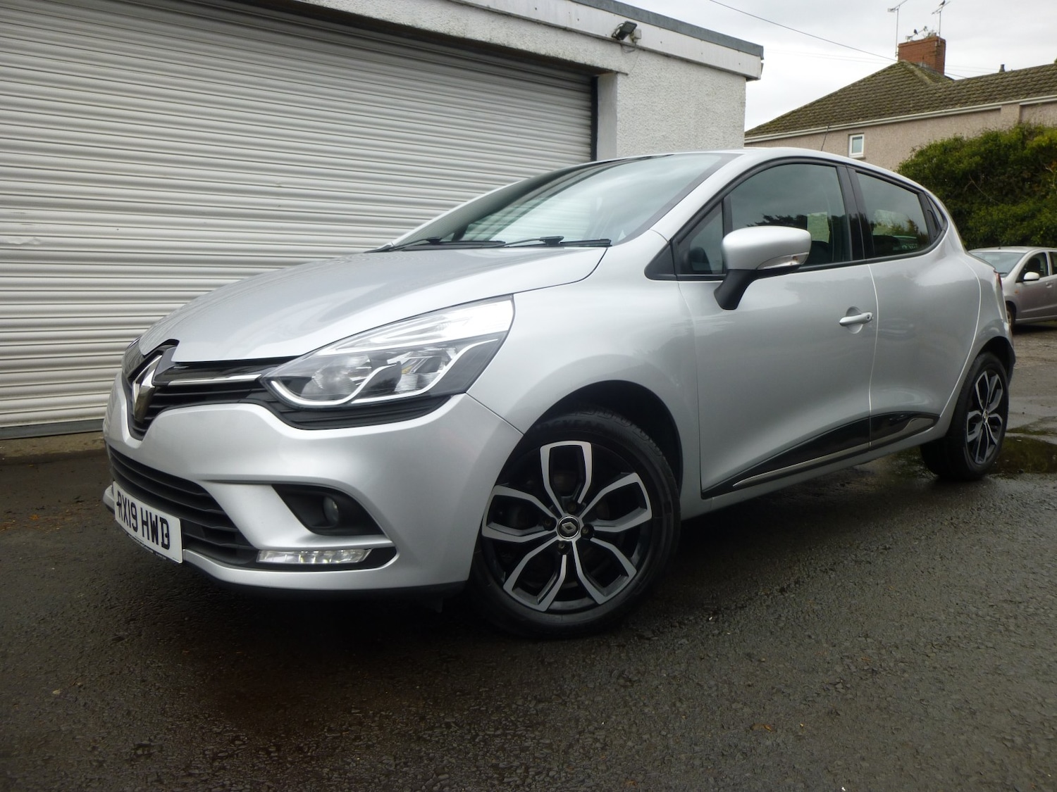 Used Renault Clio 2025 for sale - 76257603: Photo 1