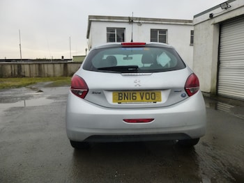 Used Peugeot 208 2016 for sale - 77766429: Photo