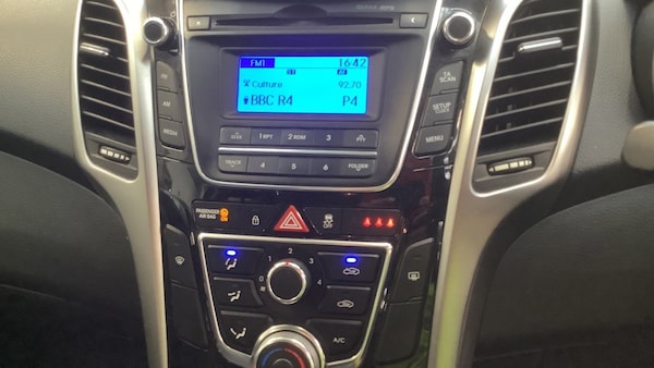 Used Hyundai i30 2014 for sale - 76293156: Photo 10