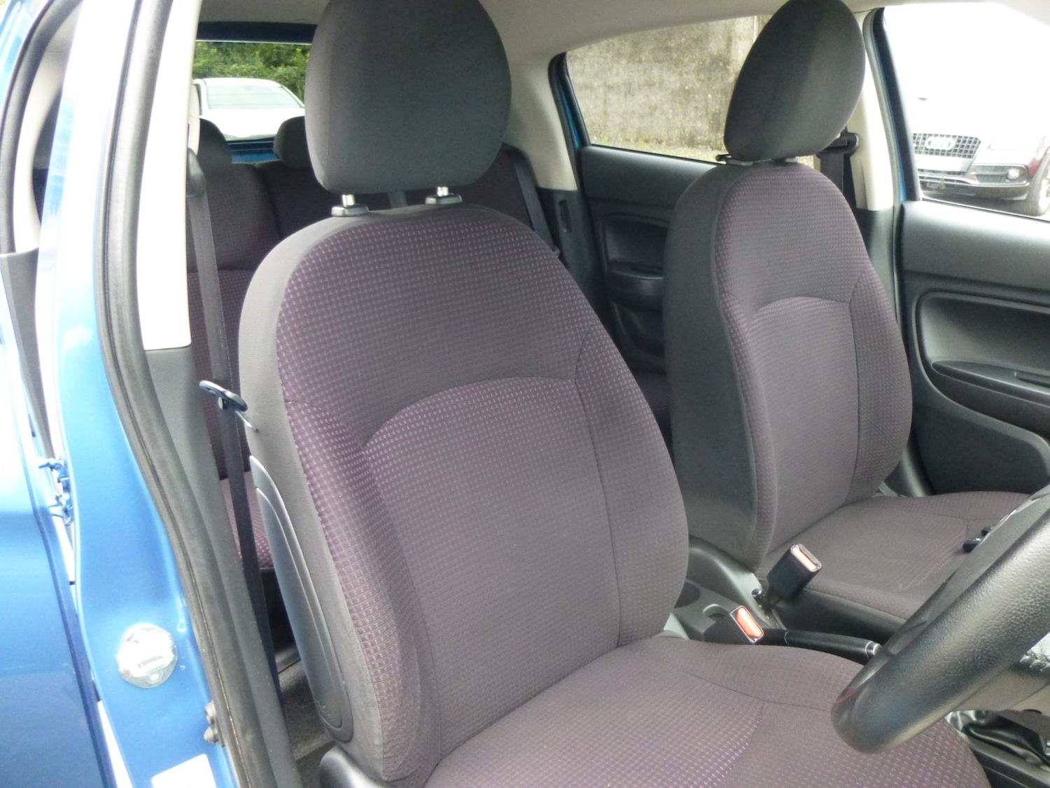 Used Mitsubishi Mirage 2013 for sale - 76281349: Photo 9