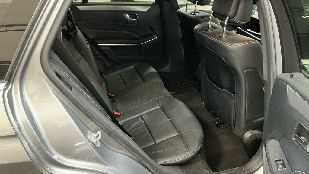 Used Mercedes-Benz E Class 2014 for sale - 77578426: Photo 9