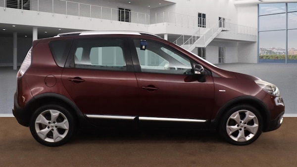 Used Renault Scenic 2013 for sale - 76281420: Photo 3