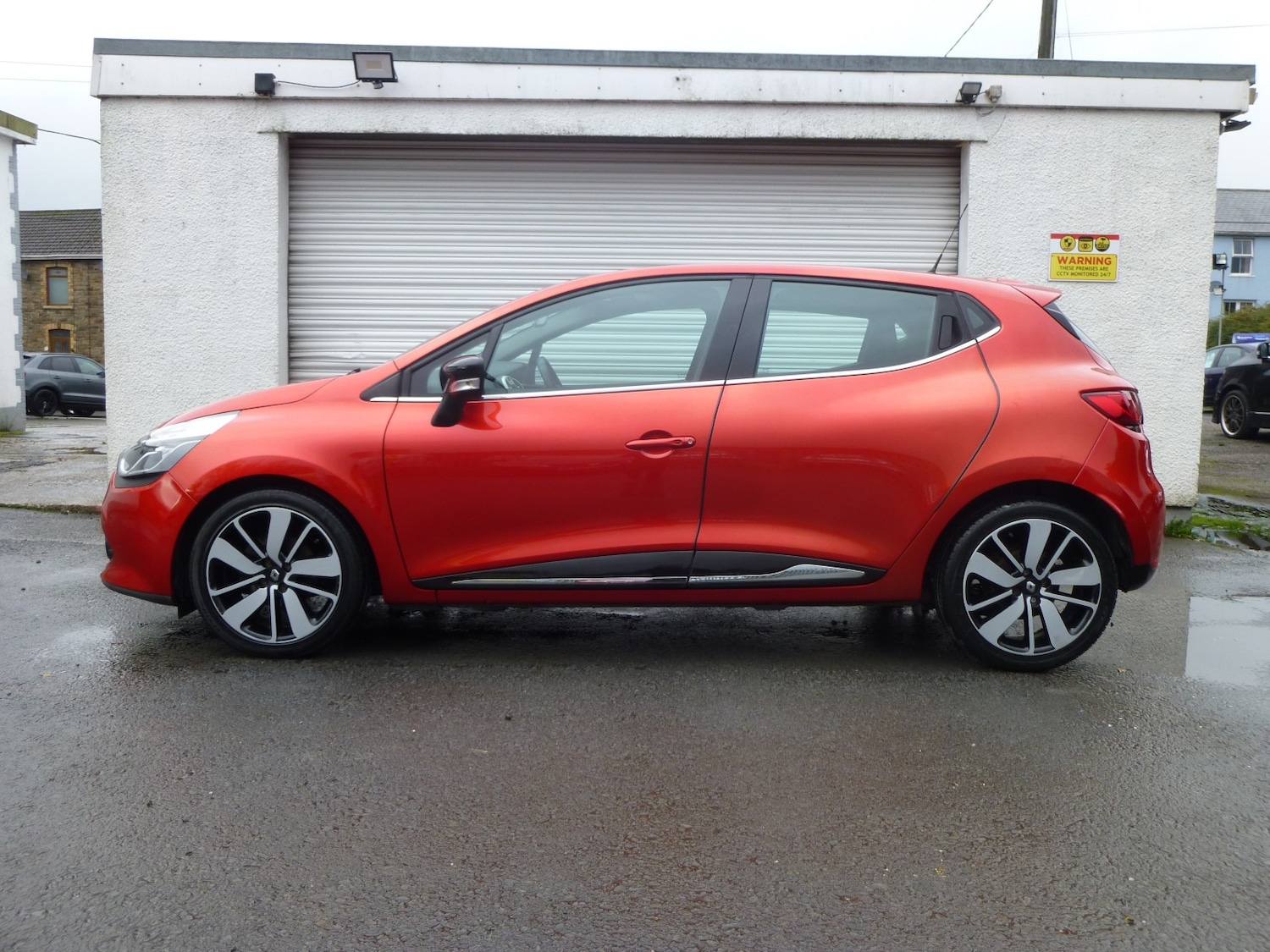 Used Renault Clio 2015 for sale - 77578470: Photo 2