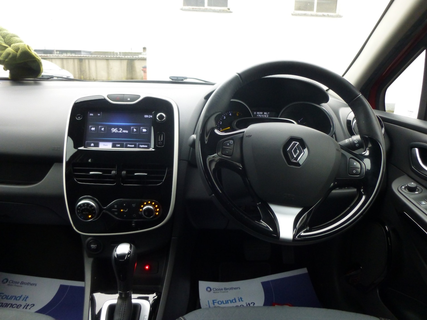 Used Renault Clio 2015 for sale - 77578470: Photo 8