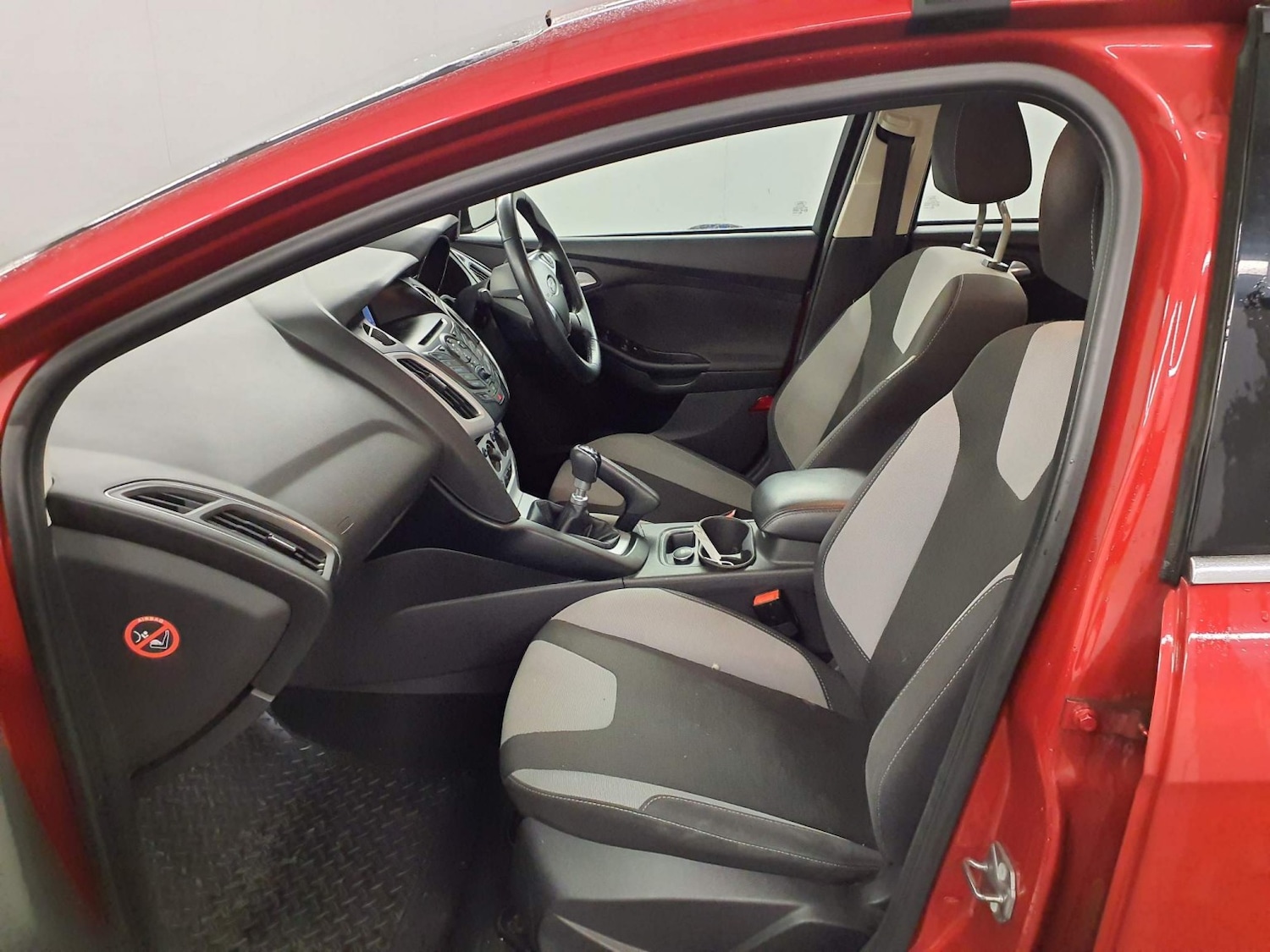 Used Ford Focus 2014 for sale - 77578446: Photo 5