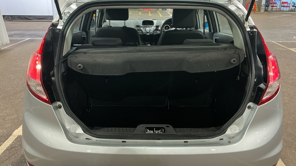 Used Ford Fiesta 2015 for sale - 77313938: Photo 10