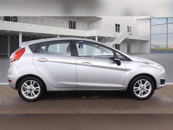 Used Ford Fiesta 2015 for sale - 77313938: Photo
