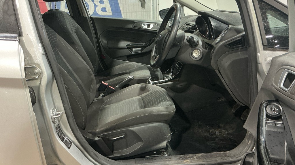 Used Ford Fiesta 2015 for sale - 77313938: Photo 7