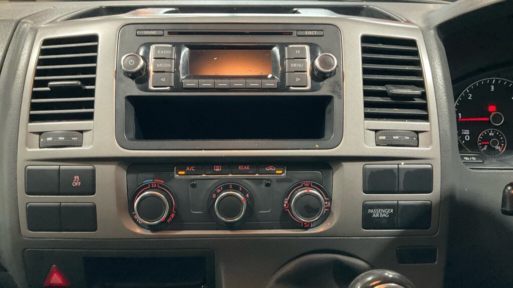 Used Volkswagen Transporter Shuttle 2015 for sale - 77536004: Photo 10