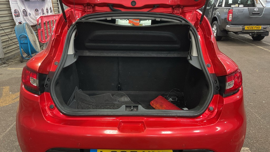 Used Renault Clio 2015 for sale - 76446034: Photo 7