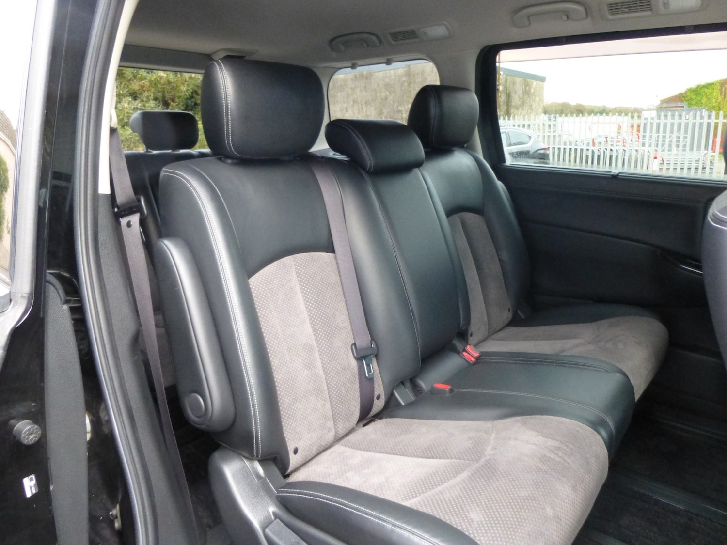 Used Nissan Elgrand 2021 for sale - 76257646: Photo 12