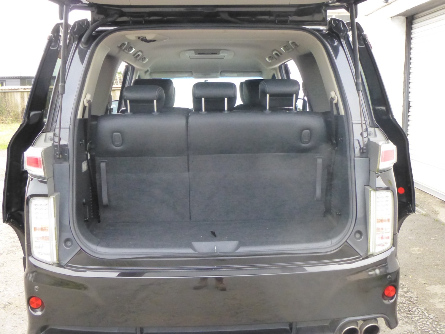 Used Nissan Elgrand 2021 for sale - 76257646: Photo 14