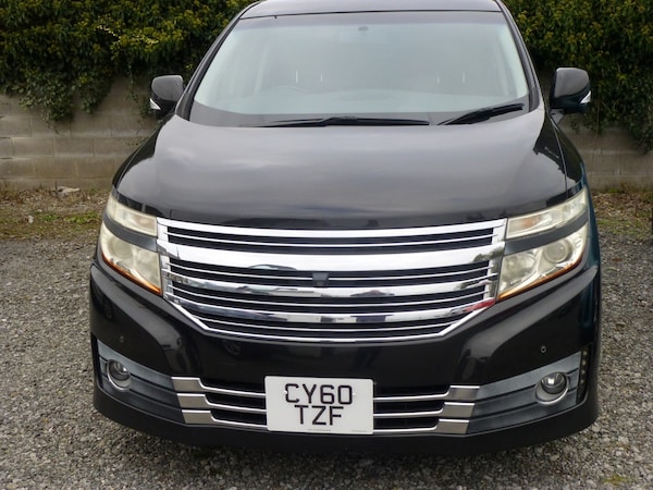 Used Nissan Elgrand 2021 for sale - 76257646: Photo 2
