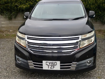 Used Nissan Elgrand 2021 for sale - 76257646: Photo 2