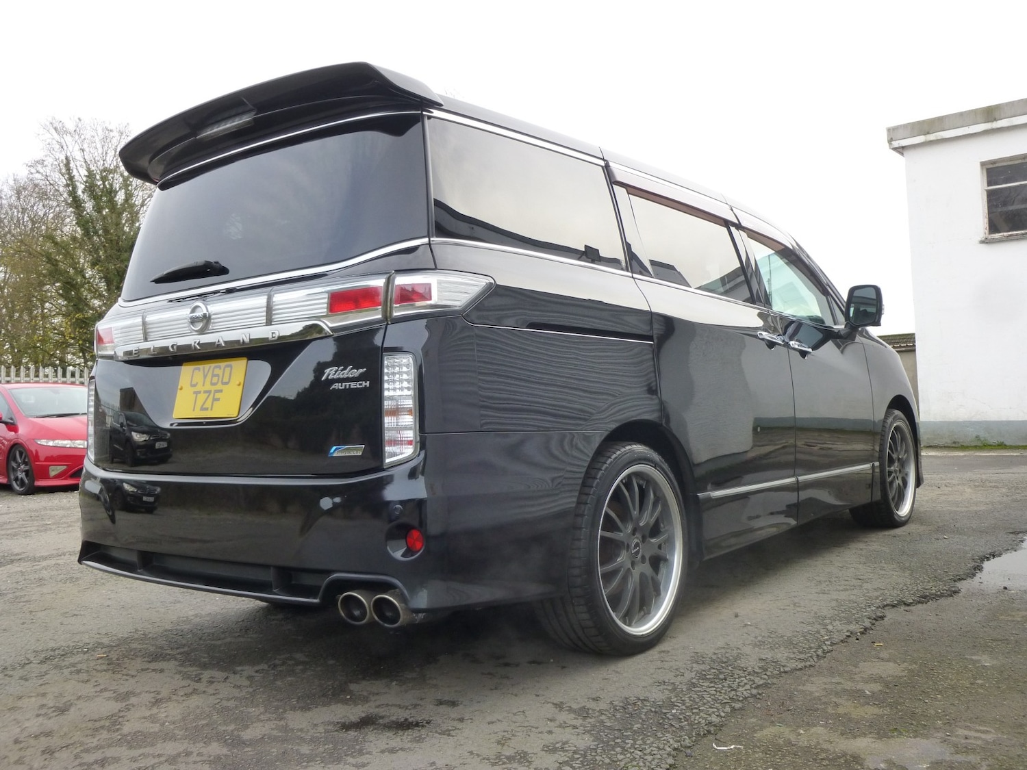 Used Nissan Elgrand 2021 for sale - 76257646: Photo 5