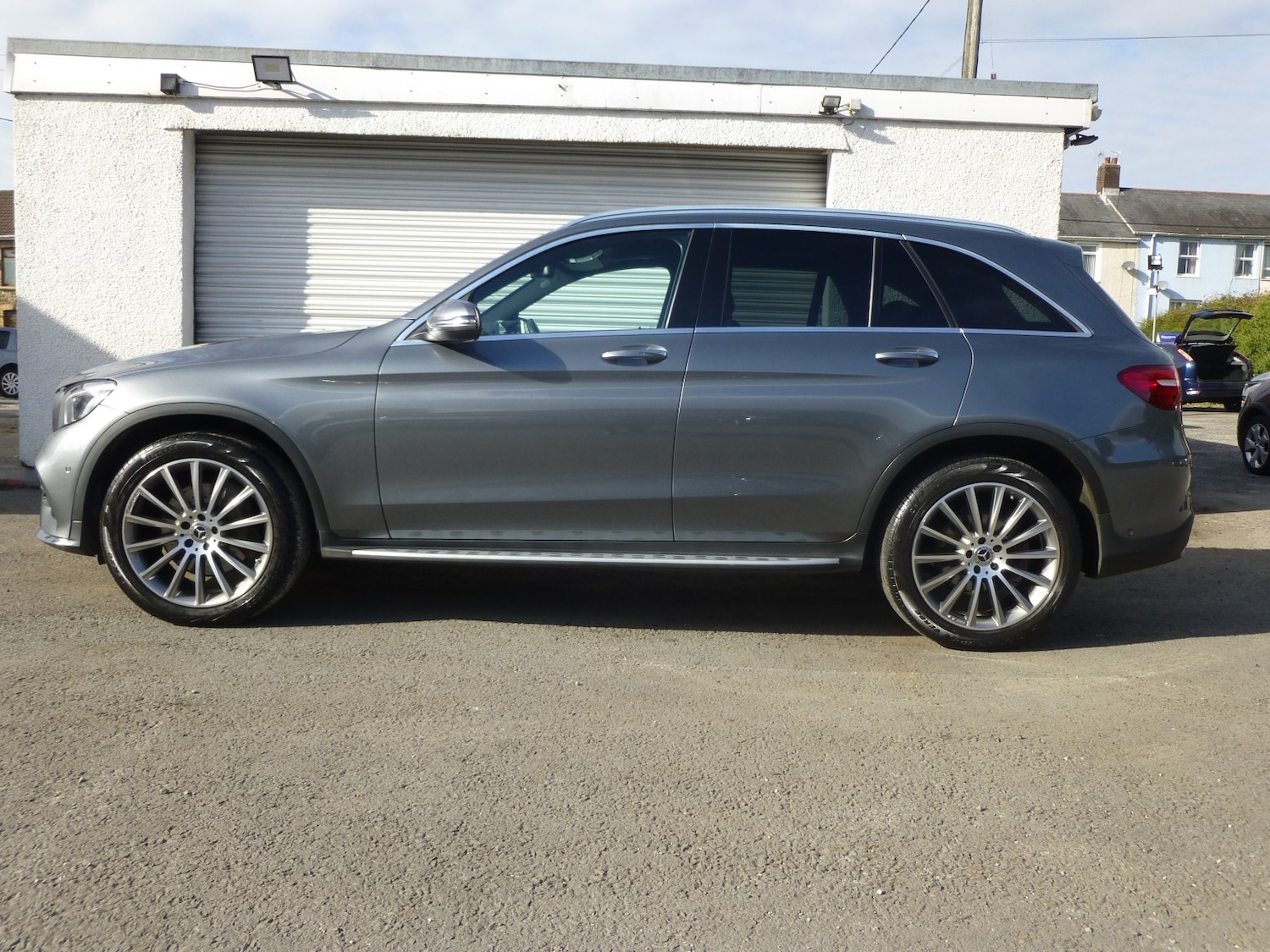Used Mercedes-Benz GLC 2016 for sale - 76070403: Photo 2