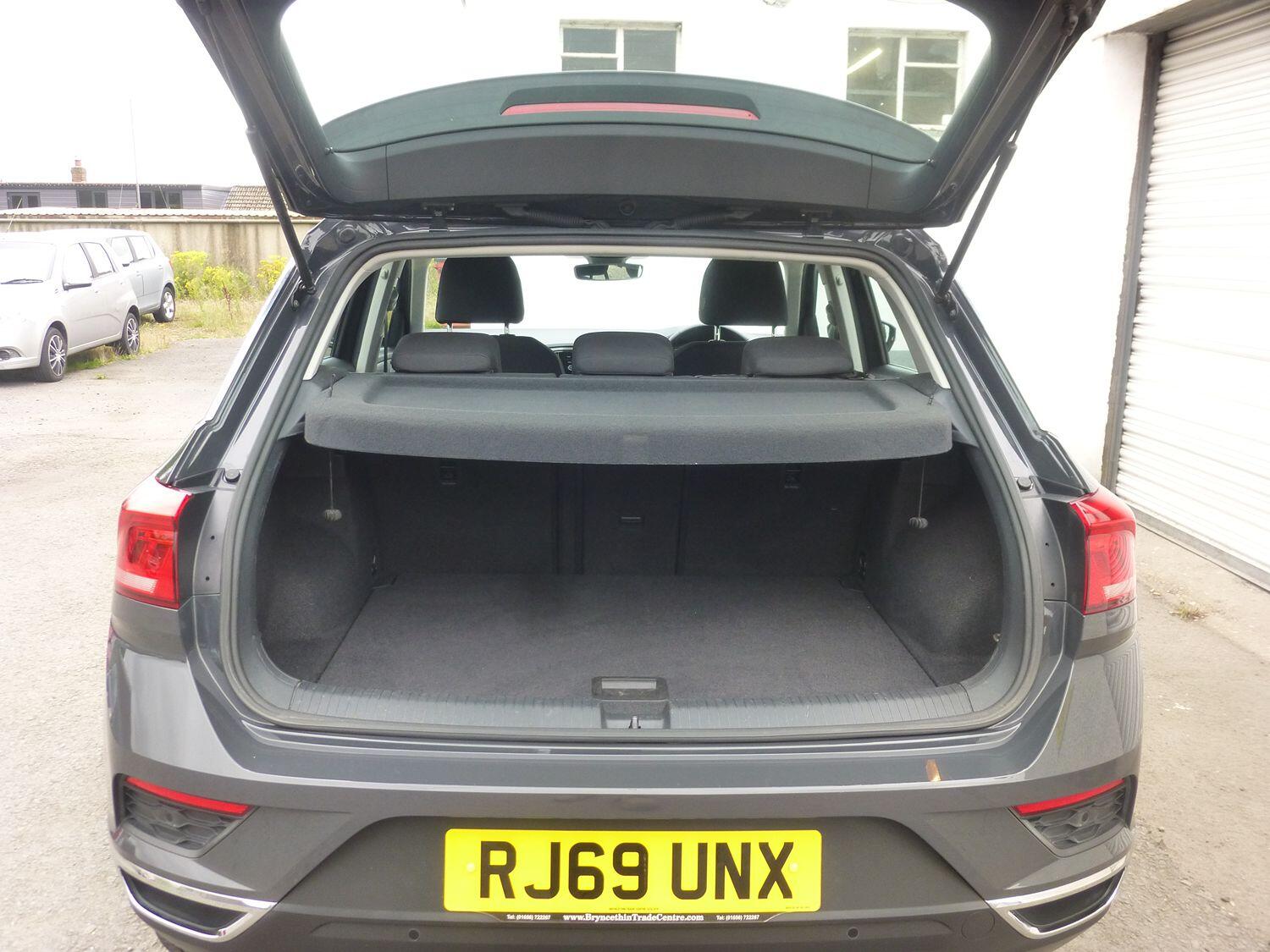 Used Volkswagen T-Roc 2020 for sale - 77578420: Photo 6