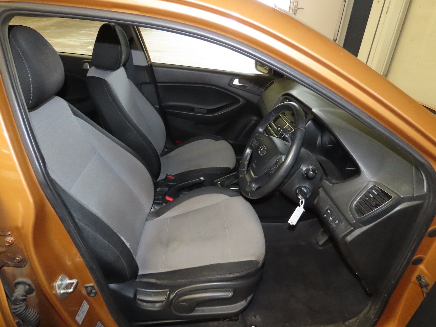 Used Hyundai i20 2015 for sale - 77891553: Photo 8