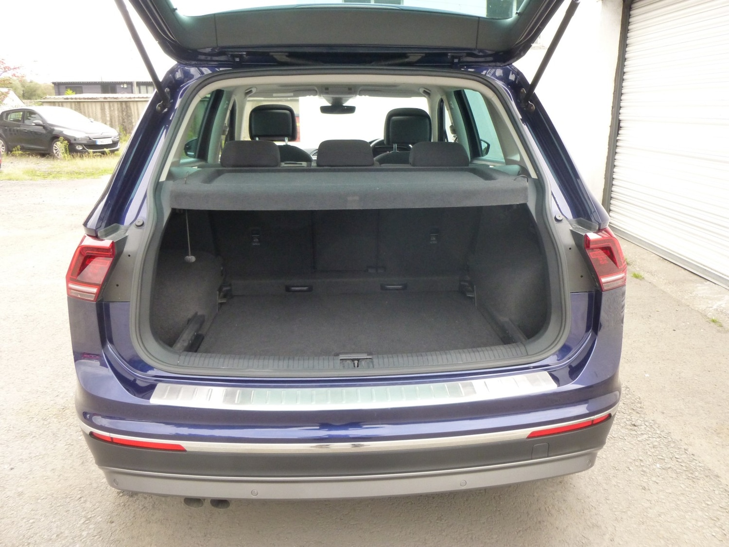 Used Volkswagen Tiguan 2017 for sale - 76769308: Photo 14