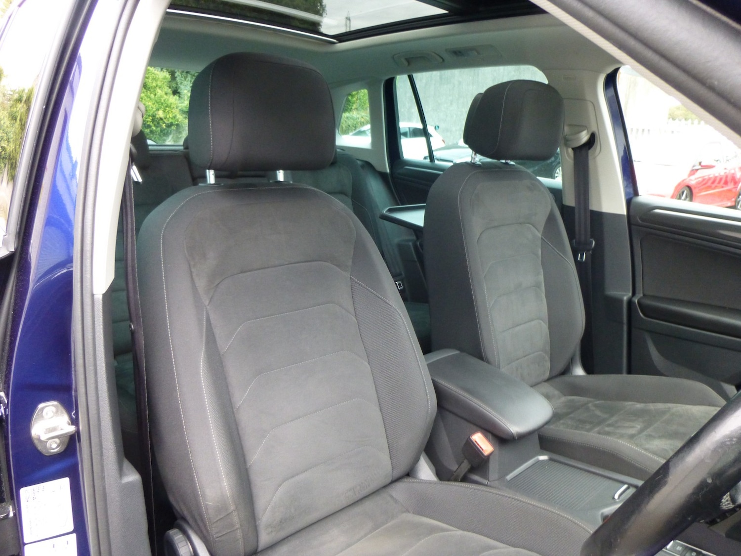 Used Volkswagen Tiguan 2017 for sale - 76769308: Photo 9