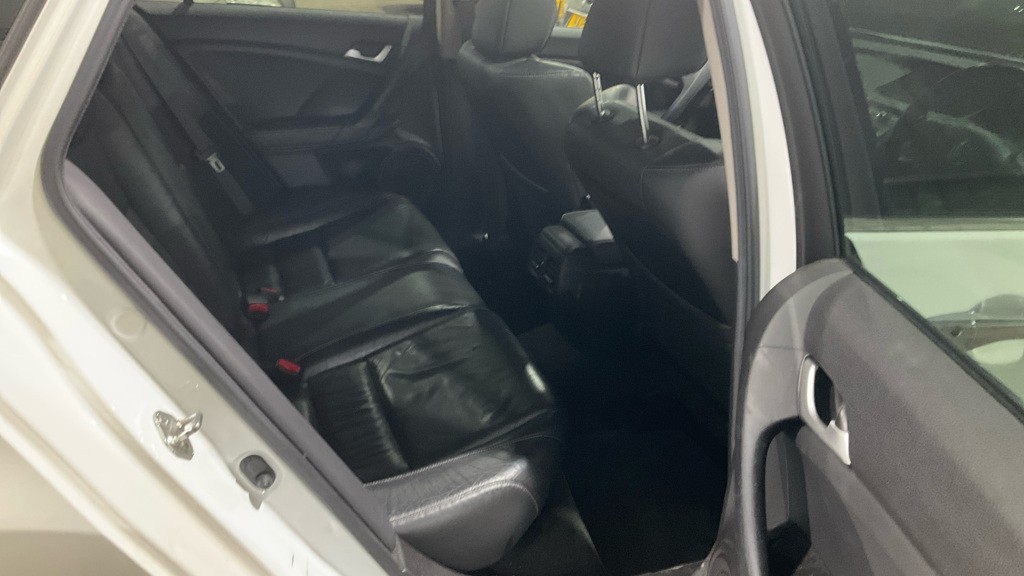 Used Honda Accord 2014 for sale - 78209947: Photo 6