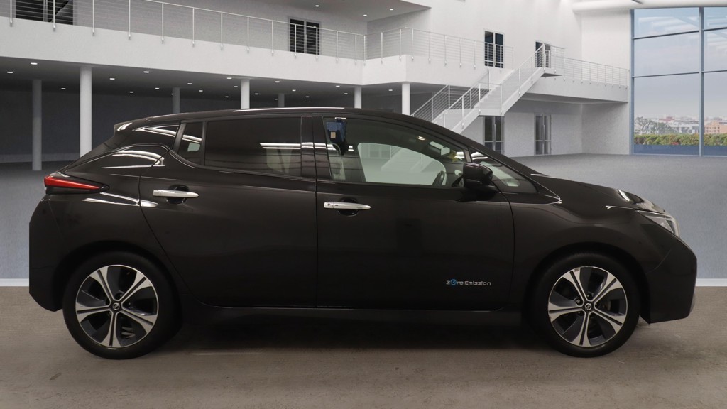 Used Nissan Leaf 2019 for sale - 76536702: Photo 3