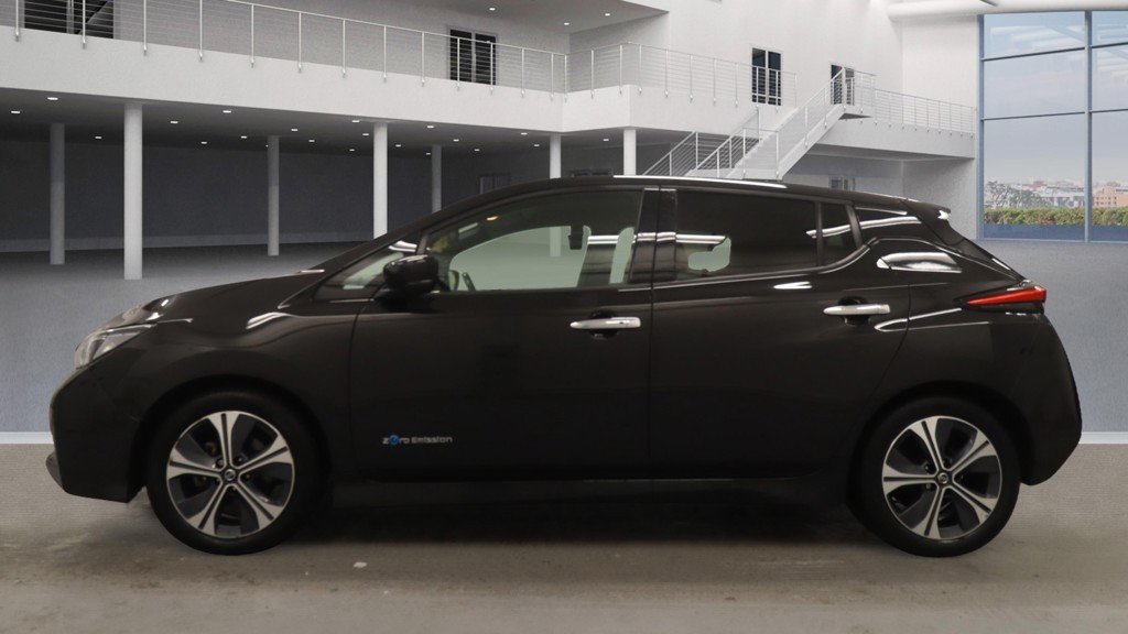 Used Nissan Leaf 2019 for sale - 76536702: Photo 4