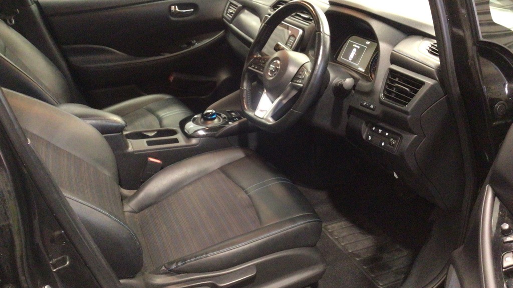 Used Nissan Leaf 2019 for sale - 76536702: Photo 7