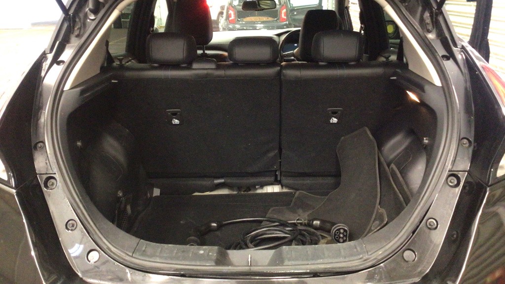 Used Nissan Leaf 2019 for sale - 76536702: Photo 9