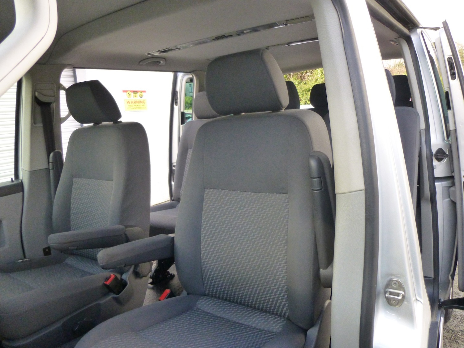 Used Volkswagen Transporter 2014 for sale - 76863819: Photo 9