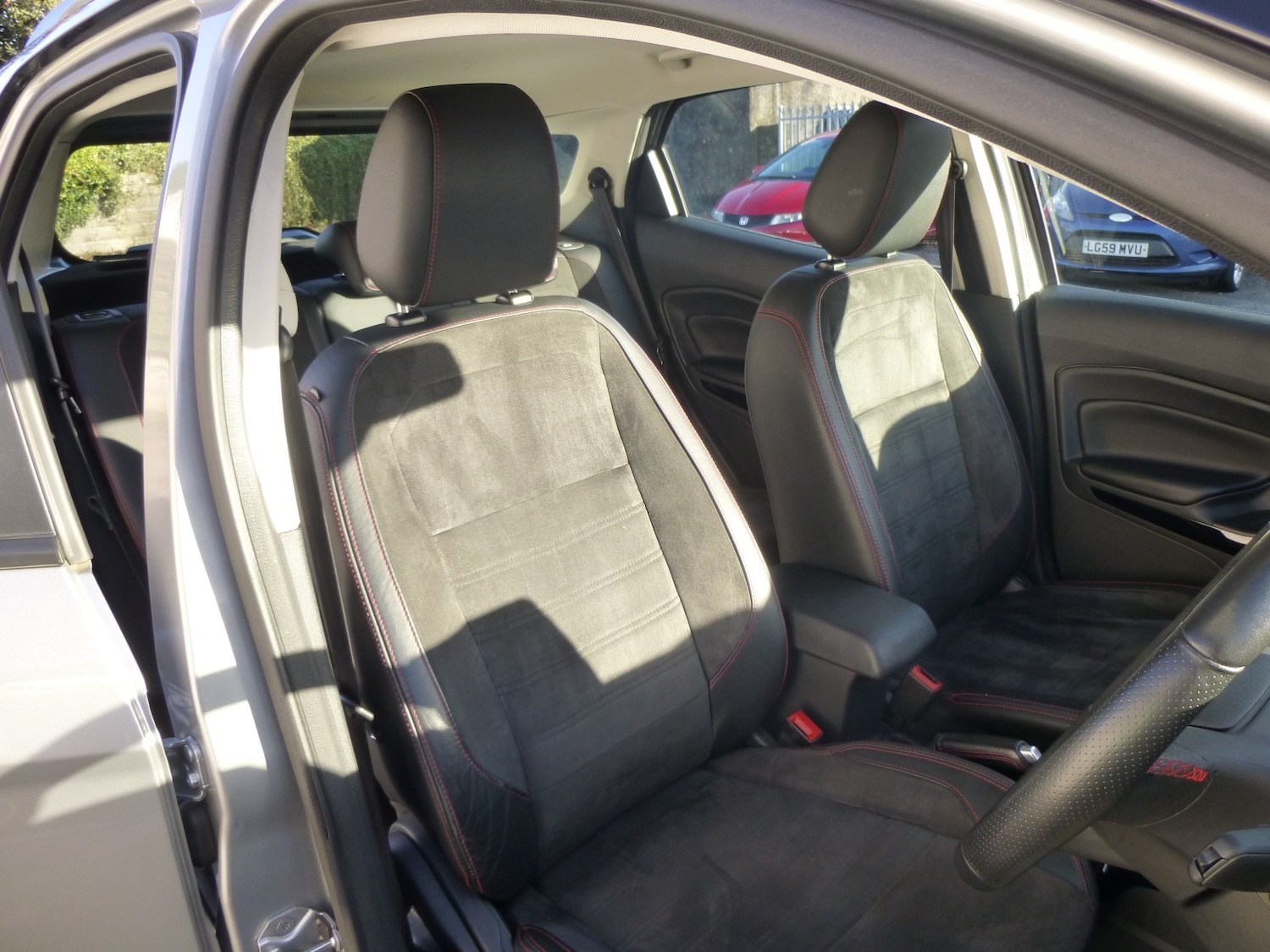 Used Ford Ecosport 2020 for sale - 77129638: Photo 9