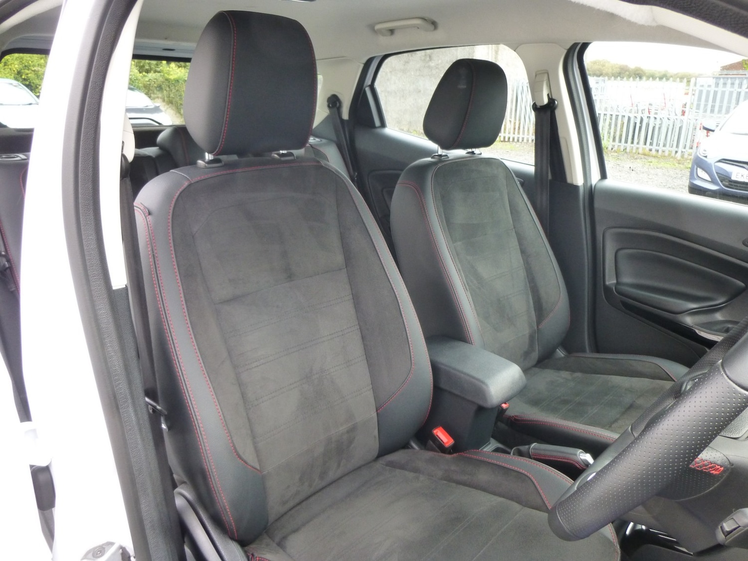 Used Ford Ecosport 2023 for sale - 76317428: Photo 9