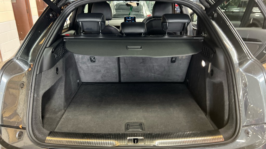 Used Audi Q3 2018 for sale - 76281444: Photo 9