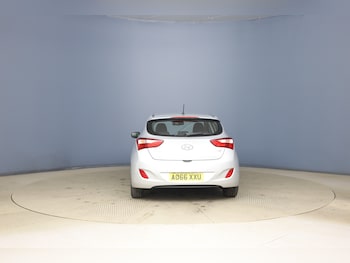 Used Hyundai i30 2016 for sale - 79395186: Photo