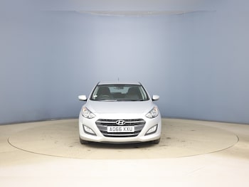 Used Hyundai i30 2016 for sale - 79395186: Photo