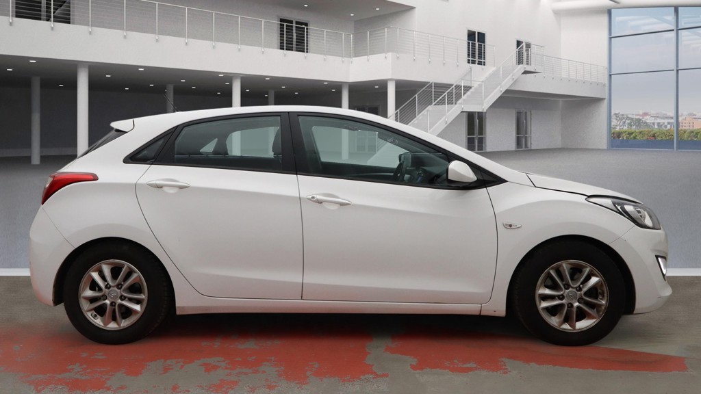 Used Hyundai i30 2014 for sale - 77836916: Photo 5