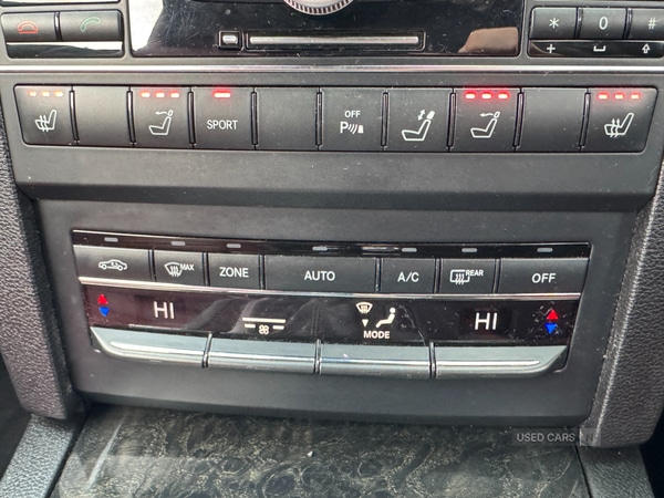 Used Mercedes-Benz E Class 2010 for sale - 76659555: Photo 19