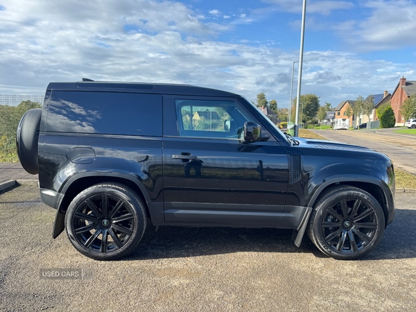 Used Land Rover Defender 2023 for sale - 76190303: Photo 4